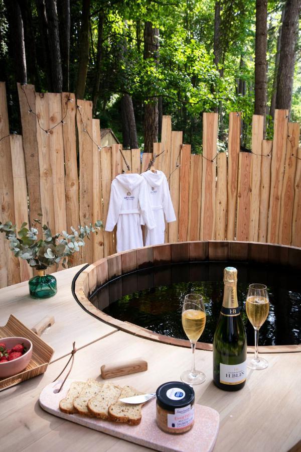 Bain De Foret - Lodges Cosy & Spa นูฟ์ชาเทล-อาร์เดอโลต์ ภายนอก รูปภาพ